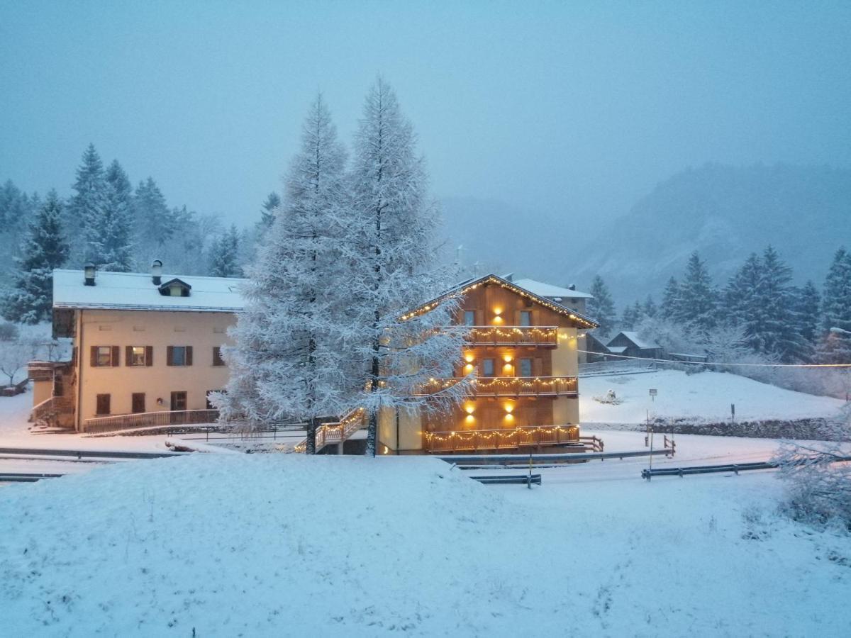 Ai Larici Ξενοδοχείο Perarolo di Cadore Εξωτερικό φωτογραφία